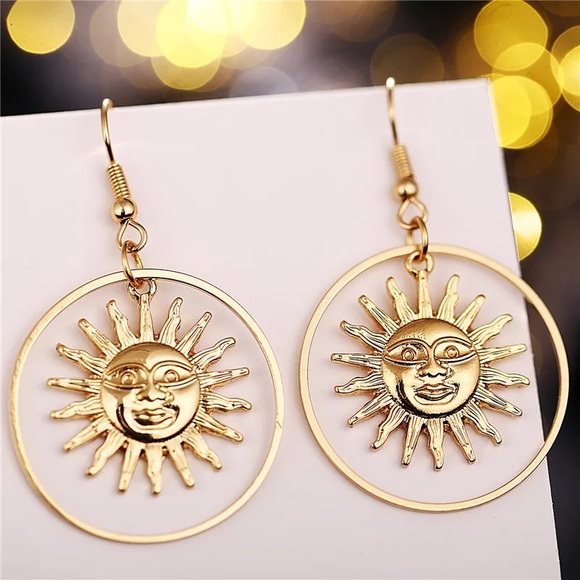 Urban Outfitters Jewelry - 3/$30 💛 Sun Pendant Earrings